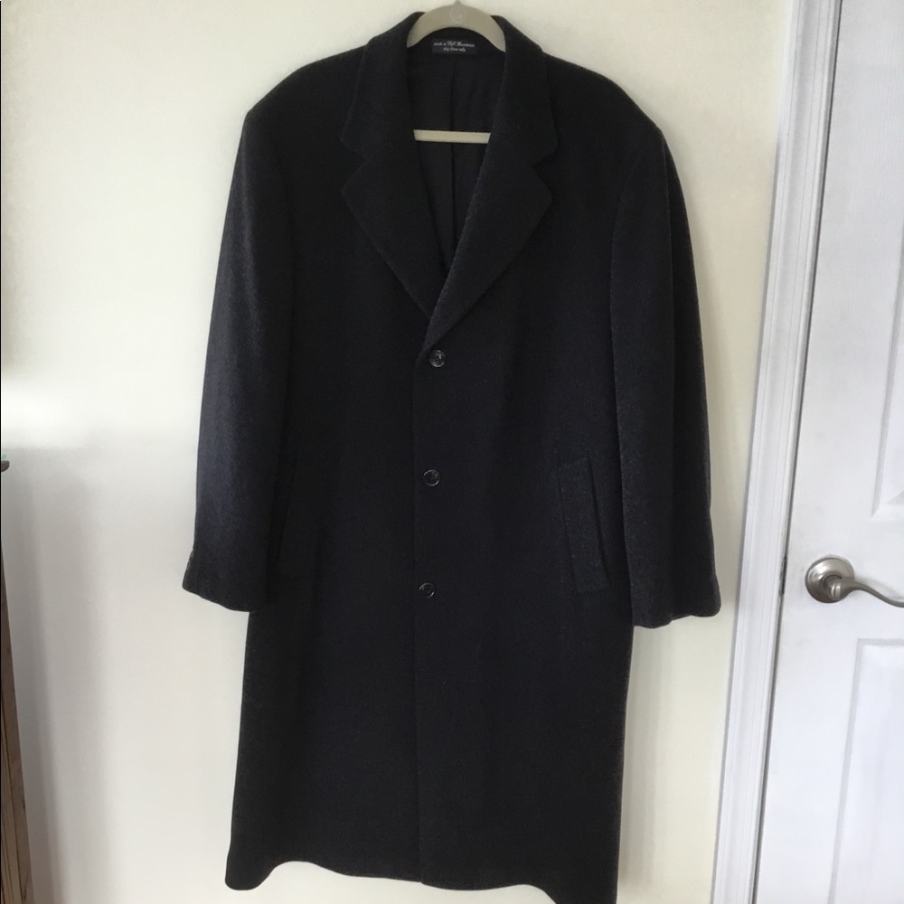 Andrew Fezza men’s  black cashmere overcoat. 44 S